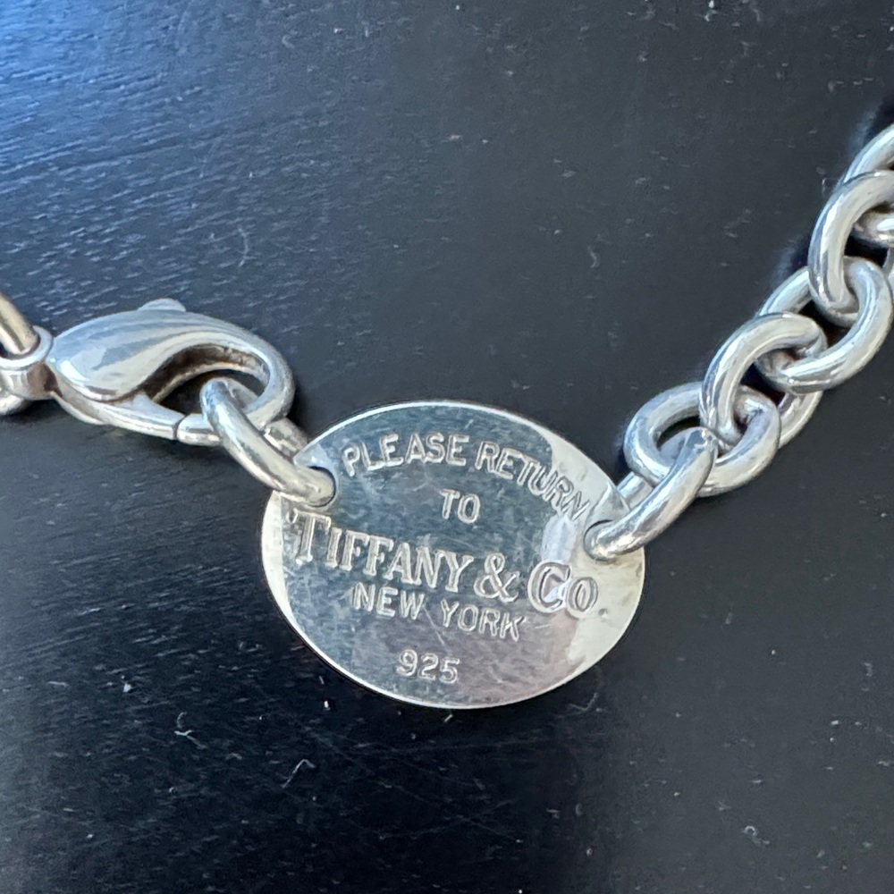 Tiffany & Co. Return to Tiffany Oval Tag Necklace - Picture 2 of 3